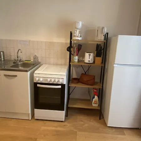 En Plein Centre Des Vans Apartman